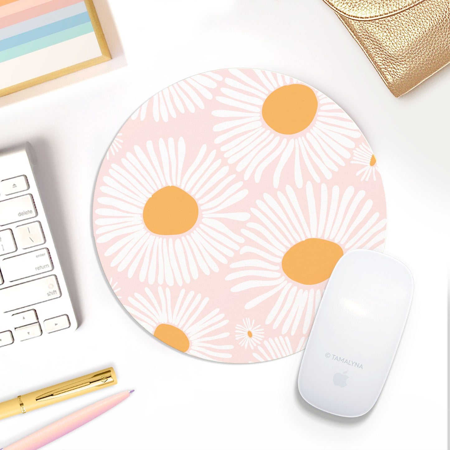 retro daisy flower mouse pad